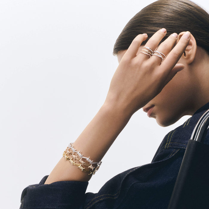 Barbelé Interlaced Paved Ring